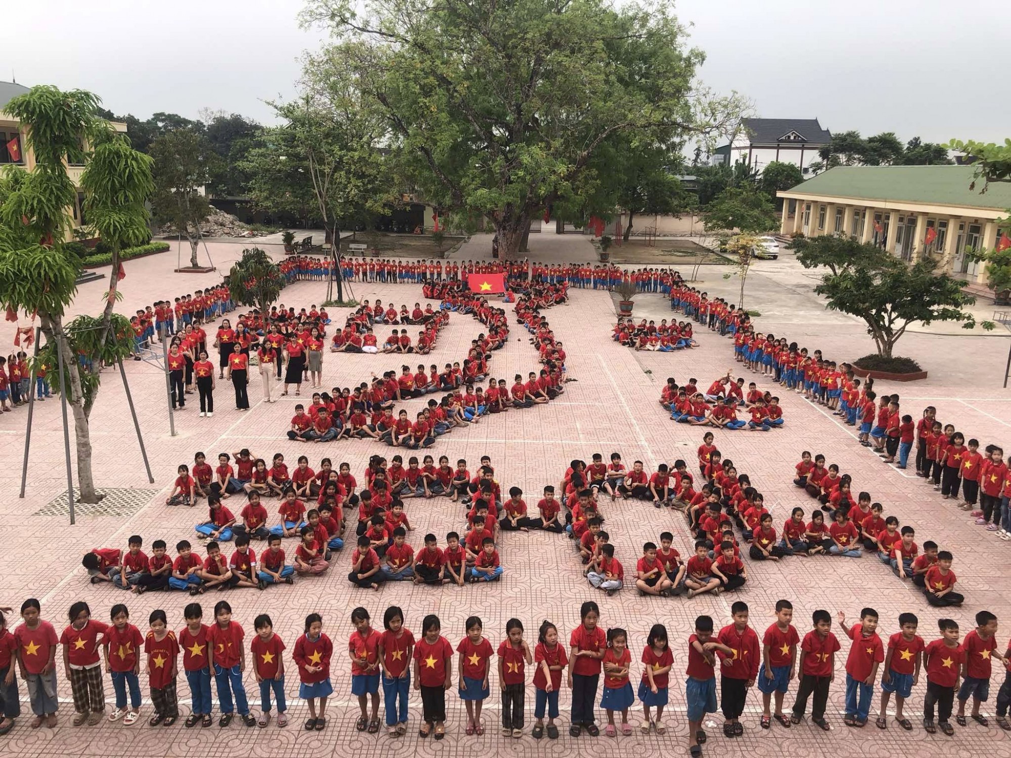 Trường TH Xuân Thành Tổ Chức Hoạt Động Trải Nghiệm Chào Mừng 50 Năm Thống Nhất Đất Nước