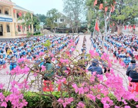 Hoạt động dưới cờ! Hưởng ứng chào mừng ngày 26-3